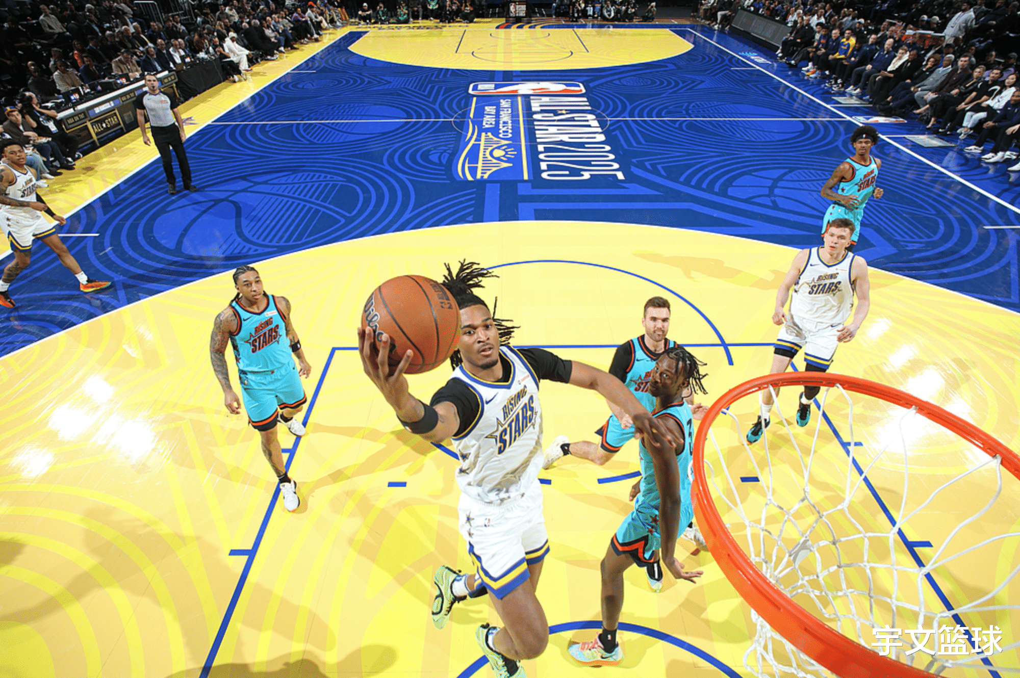 九游体育-穆雷迎来十五赛季出色发挥,巴黎圣日耳曼观众热烈欢呼!